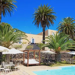  Villa Detached With Garden, Heated And Private Pool, Sea View, Parking Free